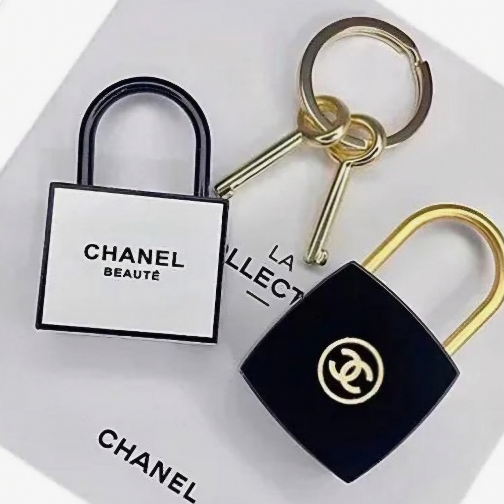NIB Auth Chanel Padlock Set